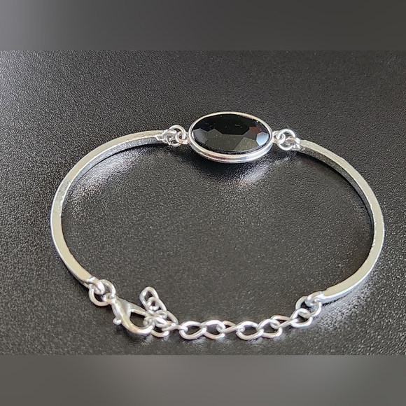 Silver Bracelet with Black Stone Adjustable - Picture 4 of 5
